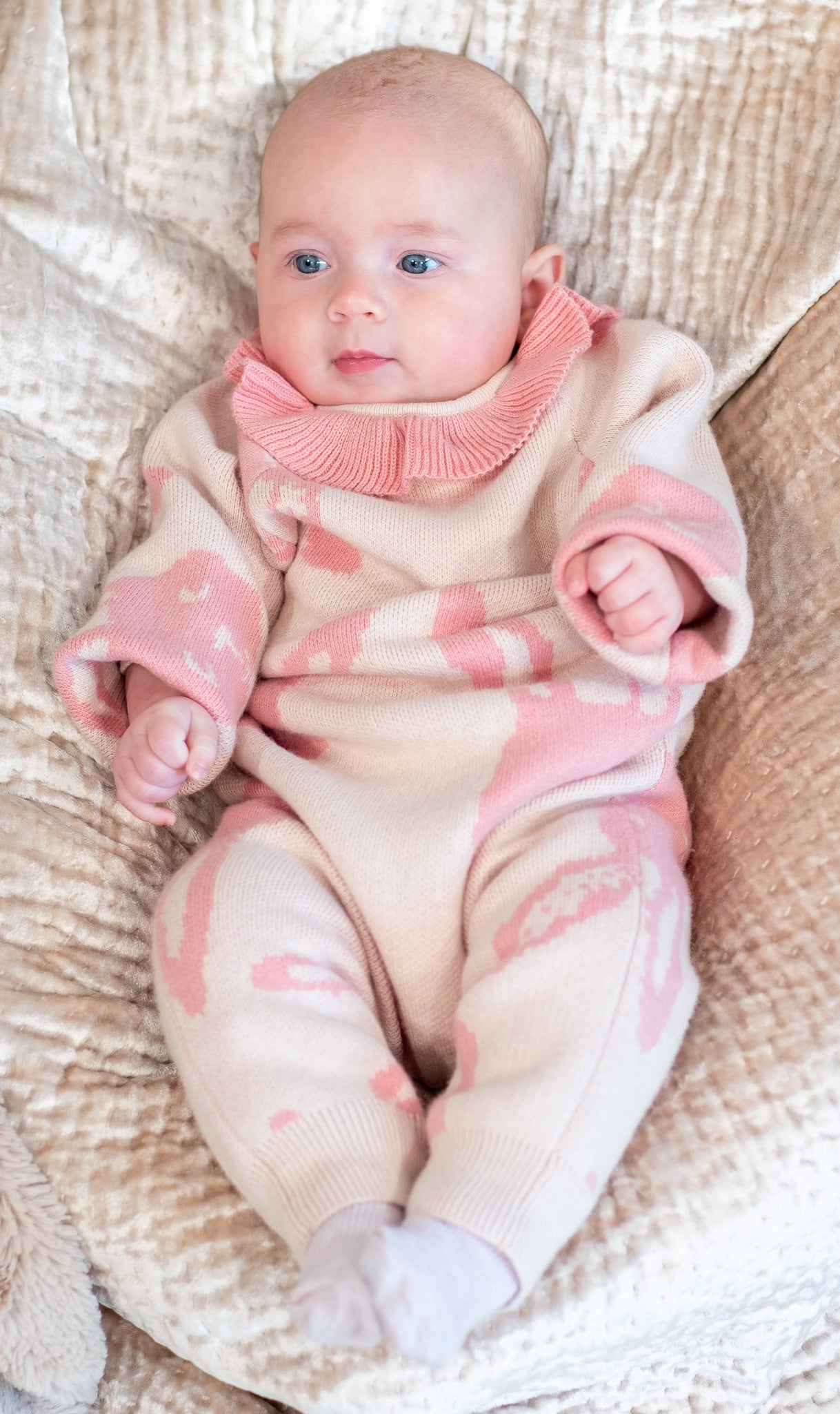 BABY RABBIT PRINT RUFFLE NECK LONG-SLEEVES PLAYSUIT