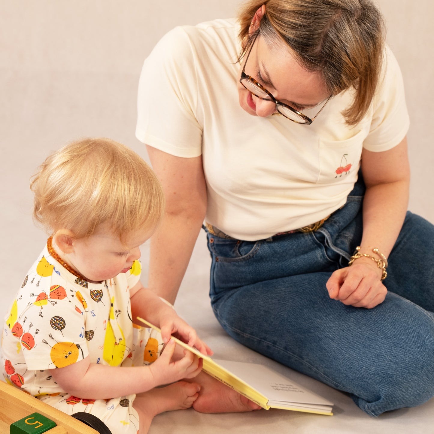 親子裝 - 成人白色車厘子口袋短袖上衣