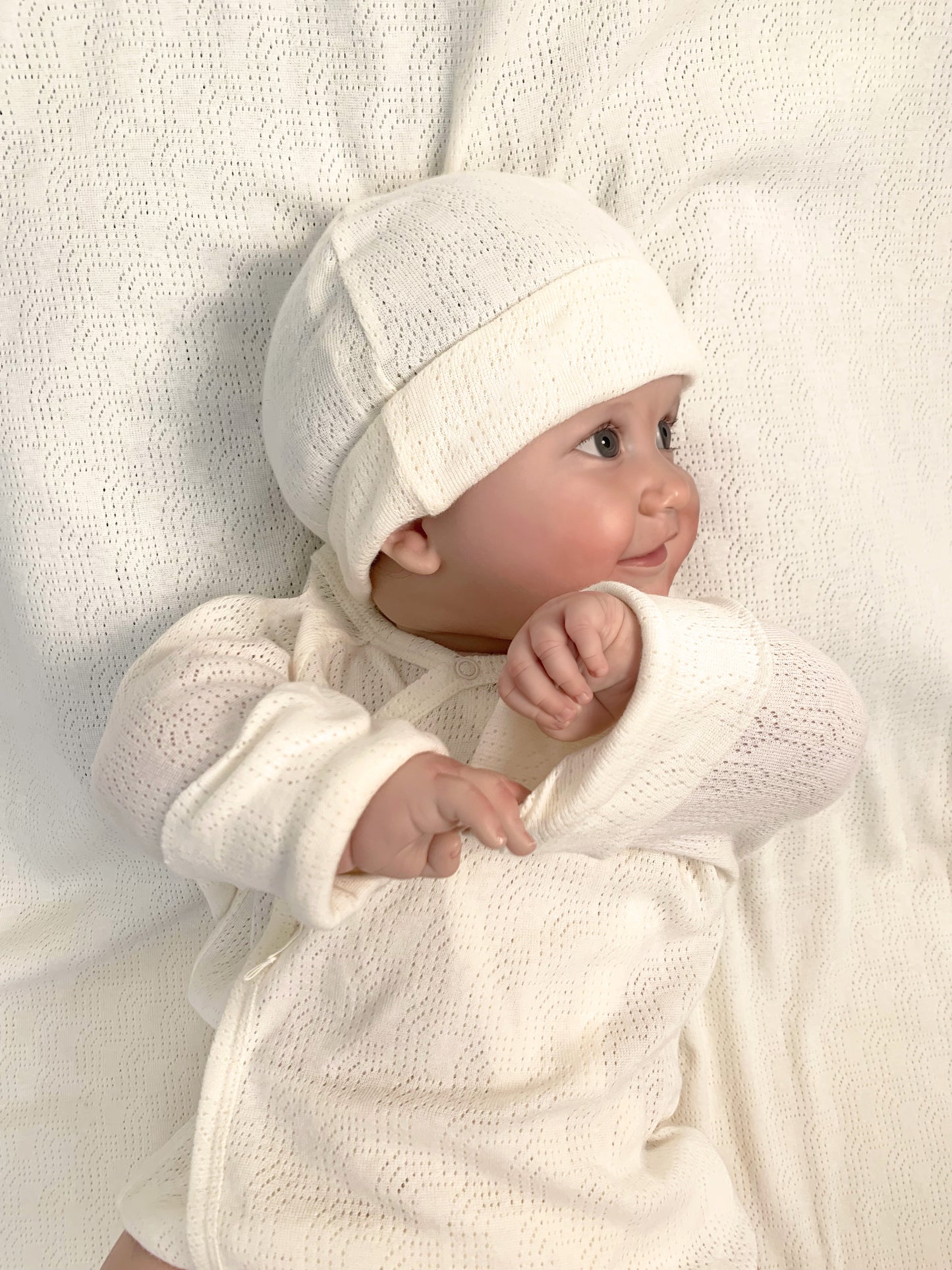 BABY SIGNATURE POINTELLE HAT